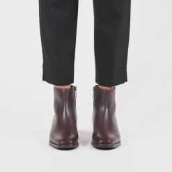 Boots-Aquatalia Carisa Black/Brown