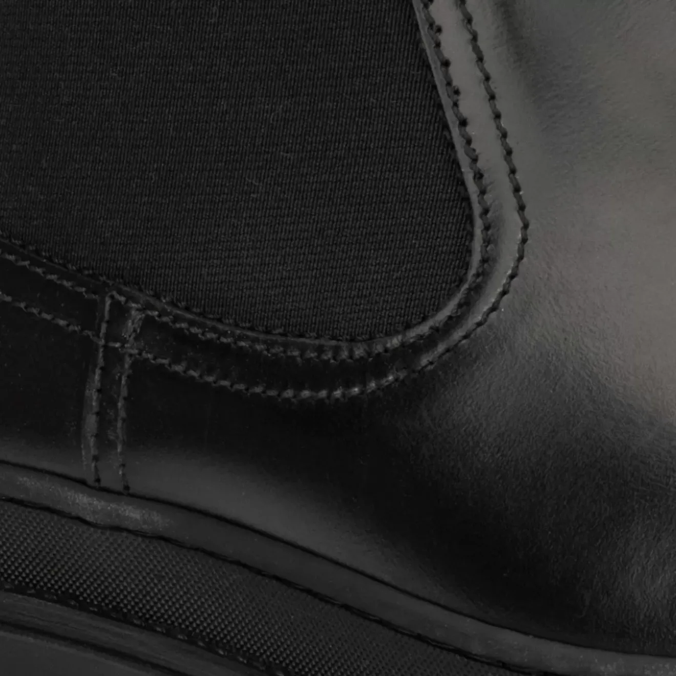 Boots-Aquatalia Kent Black